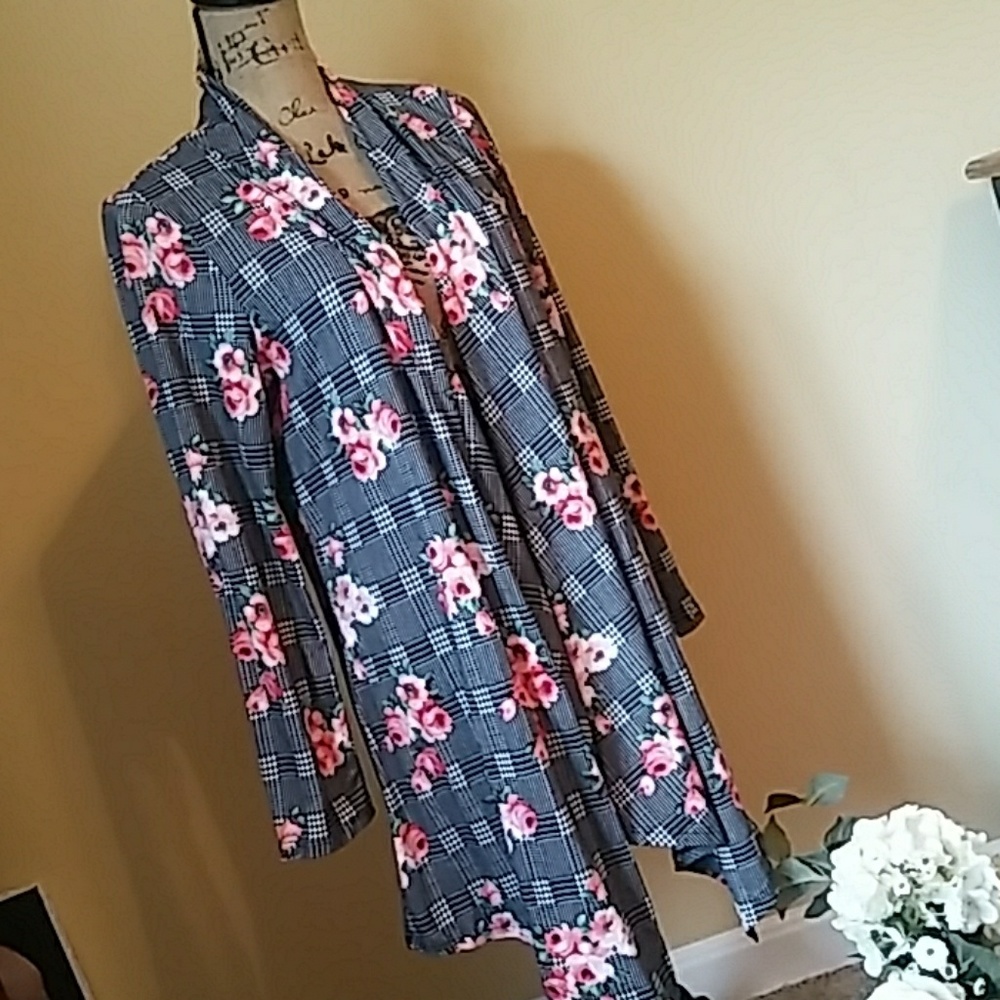 Super soft printed cardigan 1x